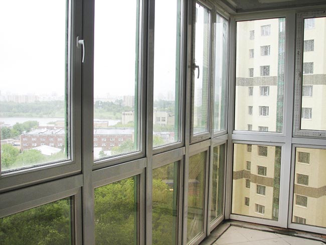 Ремонт застекленных балконов и лоджий в Смоленск и области Смоленск