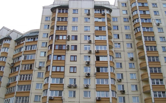 Остекление балкона в доме серии П 111М Смоленск