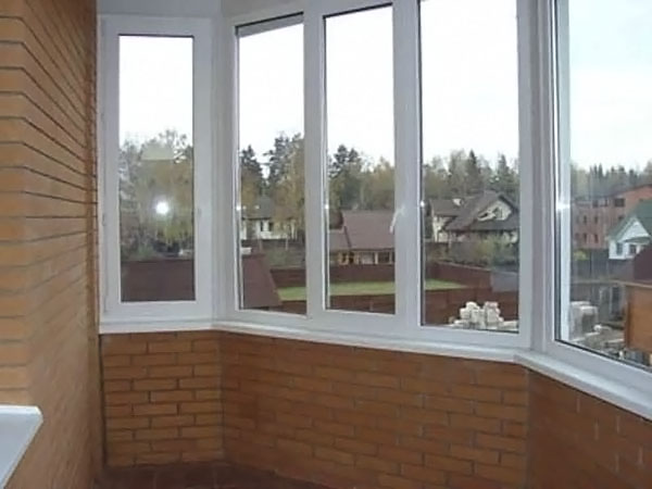 Остекления балкона в частном доме, коттедже и даче Смоленск