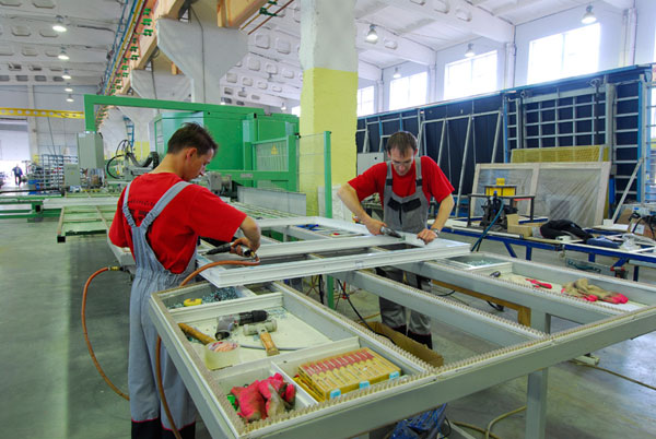 Фирма по остеклению балконов в Смоленск и Московской области Смоленск