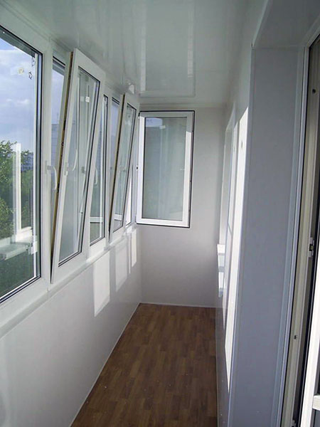 Тёплое и холодное распашное остекление балконов алюминиевым профилем Смоленск